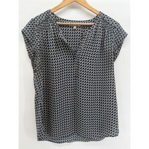 Serein Women Navy Blue Geometric Print Cap Sleeve Split V-Neck Blouse Large